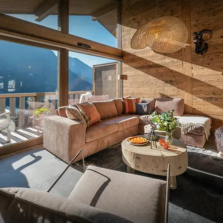 Amarou - Ovo Network Chalet *